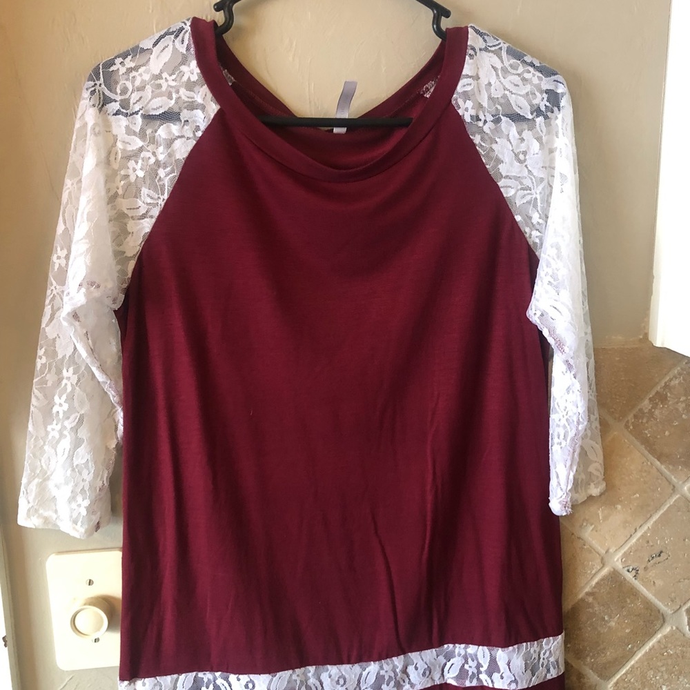 Wine & Lace 3/4 Sleeve Top
